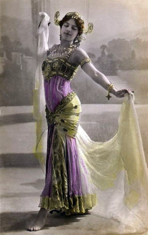 13 lutego 1917 – Holenderska tancerka Mata Hari została...