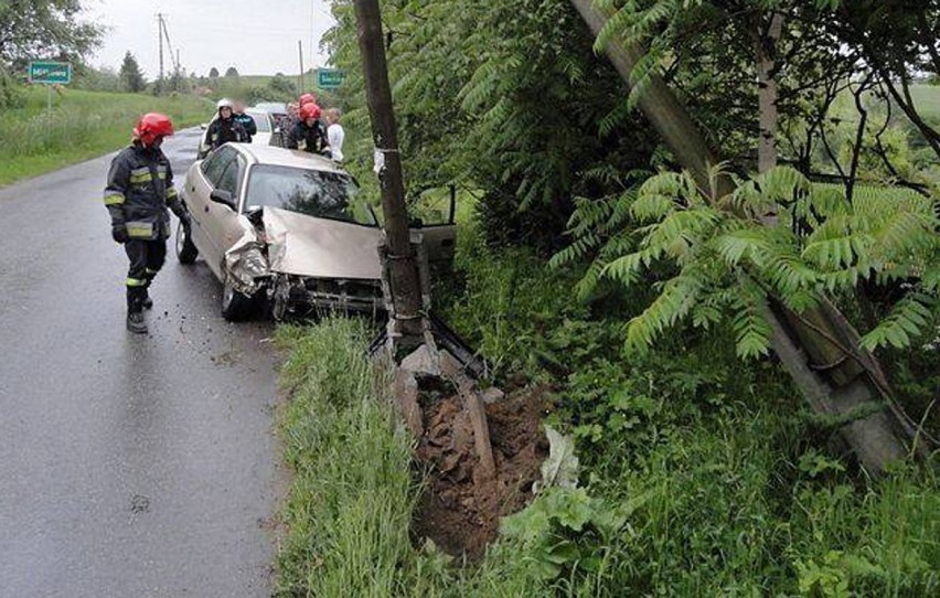 W Miłkowej  słup nie oparł się oplowi