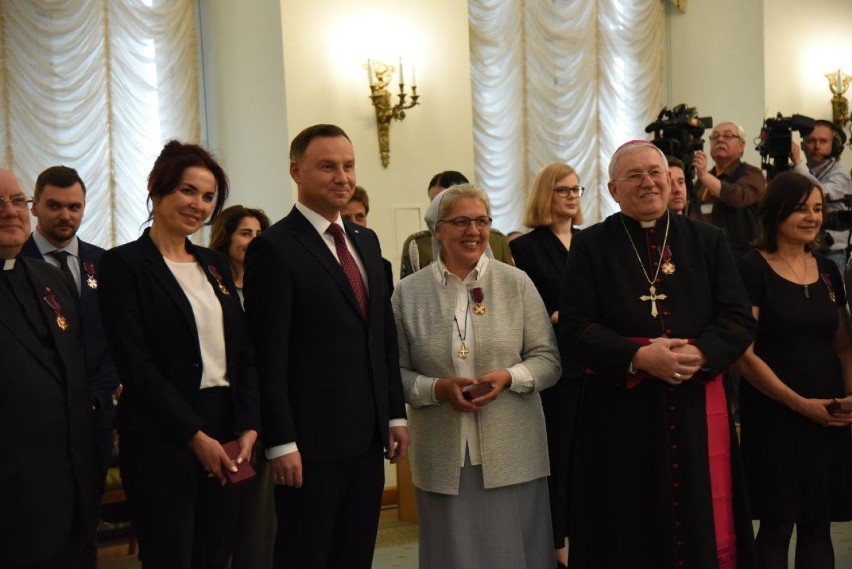 Biskup ełcki został odznaczony Złotym Krzyżem Zasługi
