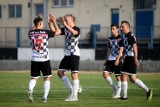 Efektowne zwycięstwo Czarnych Jasło w Jabłonicy Polskiej. Hat-trick Karola Rzońcy