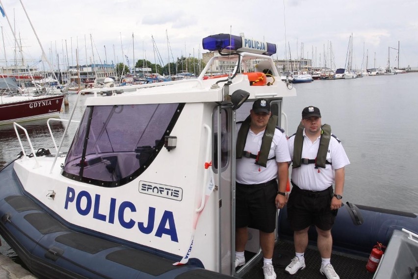 Gdynia: Policja otrzymała nowoczesną łódź (galeria)