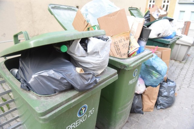 Mieszkańcy mogą płacić kary, jeśli zobowiązani są do segregowania śmieci, ale się do tego obowiązku nie stosują