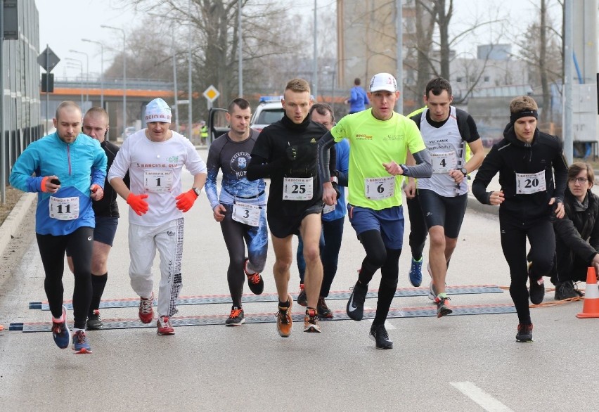 Bieg 5. MARCIN M. RUN w Kielcach. Zobacz kto wygrał (WIDEO, DUŻO ZDJĘĆ)