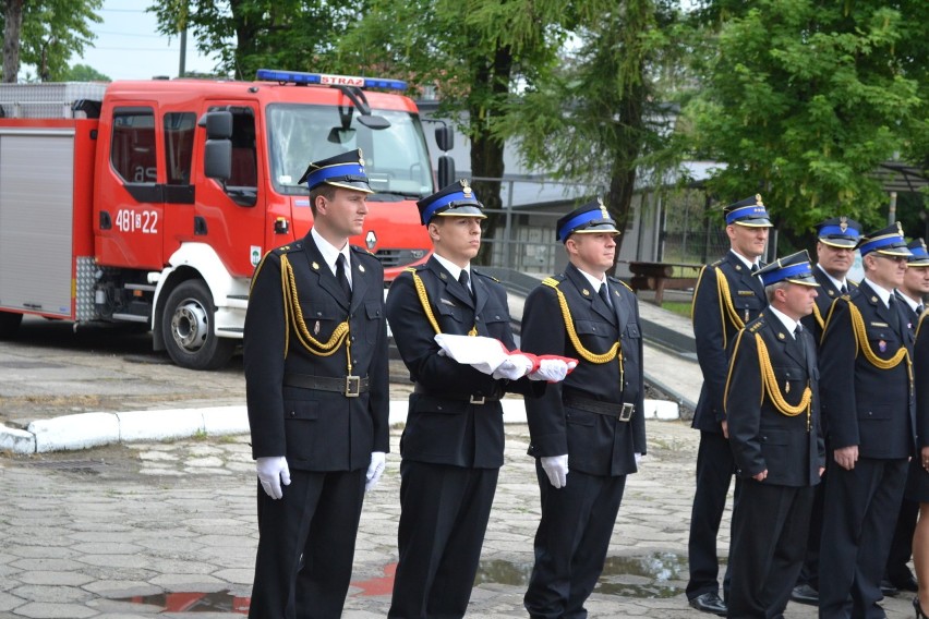 Nasi strażacy świętowali Dzień Strażaka. Były awanse i grochówka ZDJĘCIA