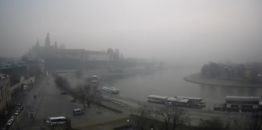 Kraków spowity smogiem. Fatalne powietrze w innych małopolskich miastach