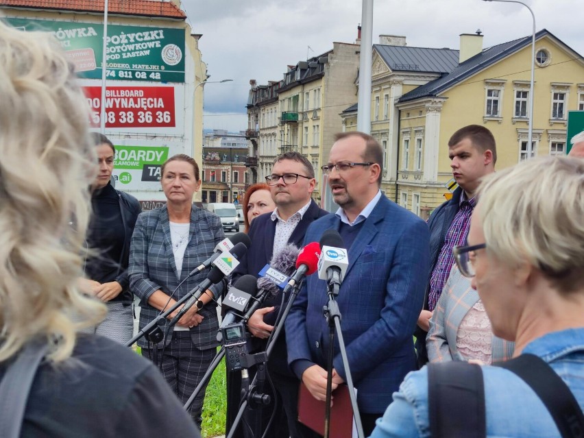 Władze Starostwa Powiatowego w Kłodzku krytykują podział środków z Polskiego Ładu. Senator Szwed: To obłudna akcja wyborcza władz Platformy