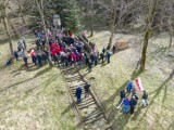 Wójt Baligrodu: zamordowani żołnierze wymagają czci i chwały. Uroczystości pod pomnikiem w Łubnem