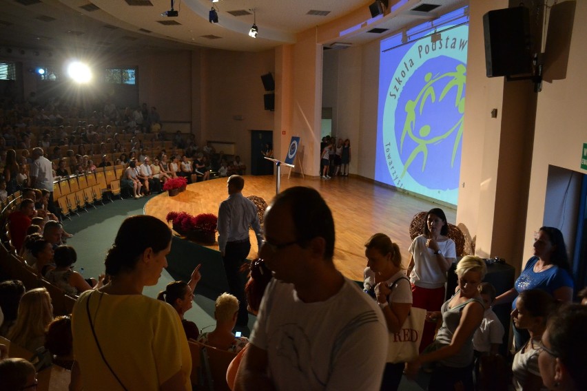 Inauguracja w Szkole Podstawowej nr 2 Towarzystwa Szkolnego im. M. Reja [ZDJĘCIA]