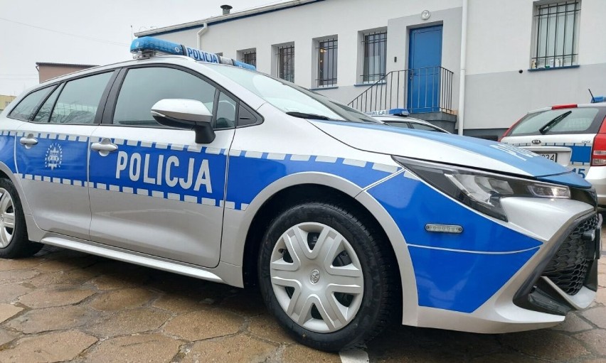 Toyota Corolla. Komenda Powiatowa Policji w Bełchatowie