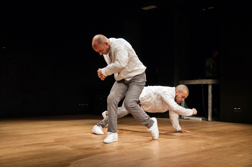 Zobacz zdjęcia z pokazów tanecznych w Teatrze Ochoty...