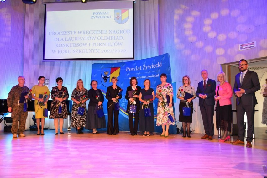 Nagrody dla młodzieży z powiatu żywieckiego. W sali koncertowej Szkoły Muzycznej wyróżniono 47 zdolnych uczniów