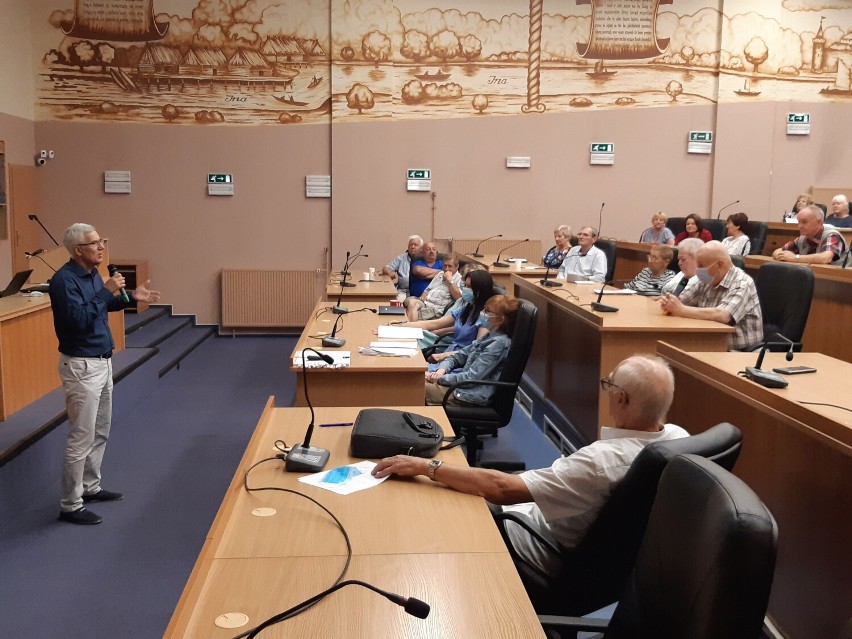 W UGiM Goleniów odbywają się spotkania na temat gospodarki...