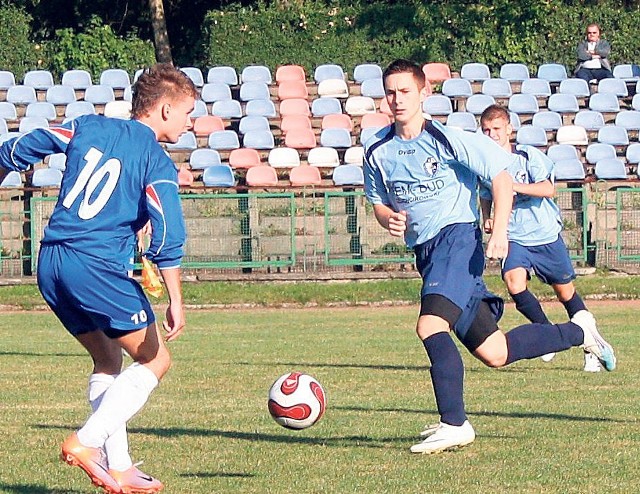 Damian Pawęzowski (błękitna koszulka) zdobył prowadzenie dla Unii