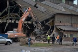 Kolejne budynki znikają z terenów postoczniowych. Wyburzono halę Rurowni [ZDJĘCIA, KOMENTARZE]