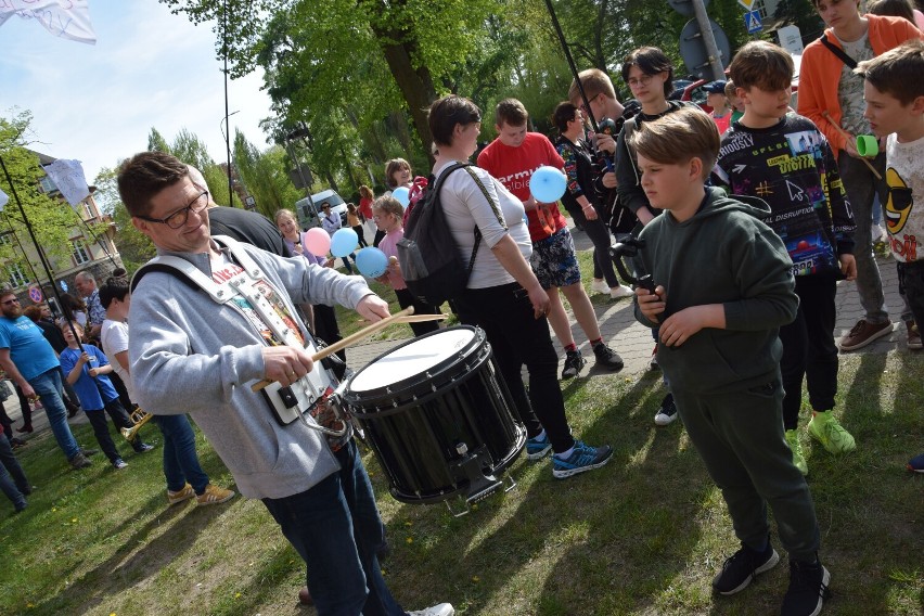 Szkoła Muzyczna w Szczecinku w muzycznym korowodzie [zdjęcia]
