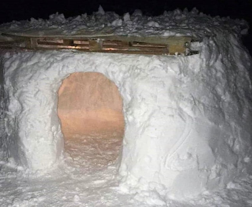 Śnieżne igloo wybudowali w gminie Wierzbica. Zobaczcie zdjęcia