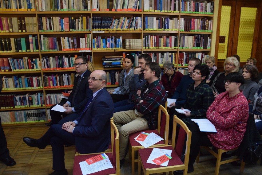 Miejska Biblioteka Publiczna w Kaliszu udostępnia zbiory...