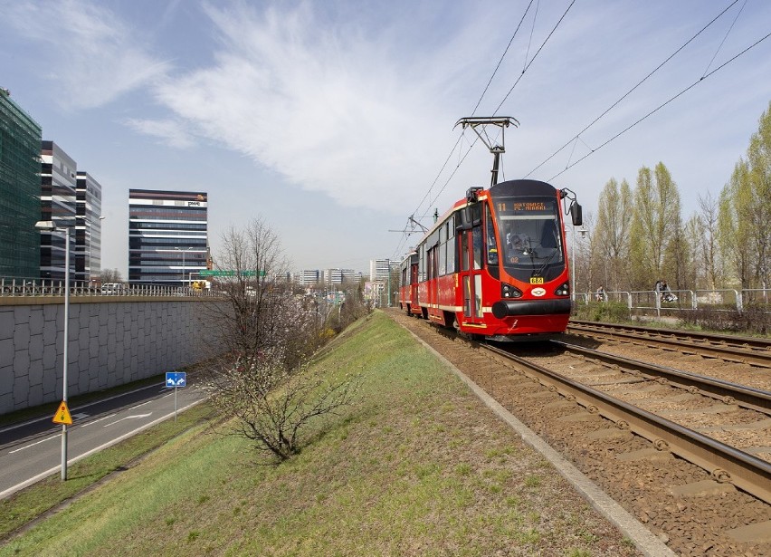 ZTM zwiększa liczbę połączeń tramwajowych. Na pasażerów...