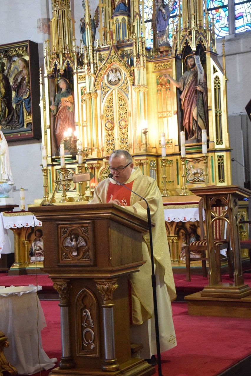 Malbork. Wigilia Paschalna w kościele św. Jana Chrzciciela [ZDJĘCIA, WIDEO]. Wierni zostali w domach