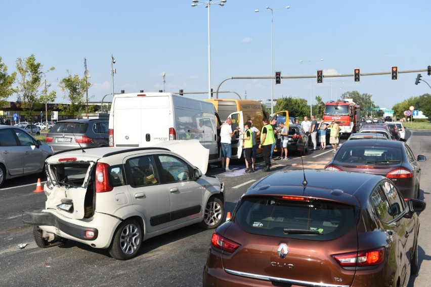 Dzisiaj (03.08) na Szosie Lubickiej w Toruniu doszło do...