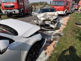 Wypadek w Kiszkowie. Dwie osoby trafiły do szpitala.