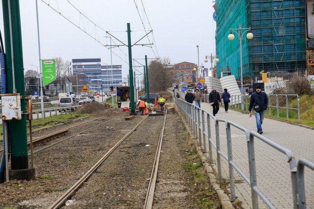 Od poniedziałku budowlańcy znów będą pracować w rejonie ul. Stęślickiego, co uniemożliwi ruch tramwajowy.
