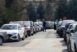 Zmiany na Wrocławskich parkingach. Już niedługo 1400 stanie się płatne. Niektóre znajdują się... na osiedlach