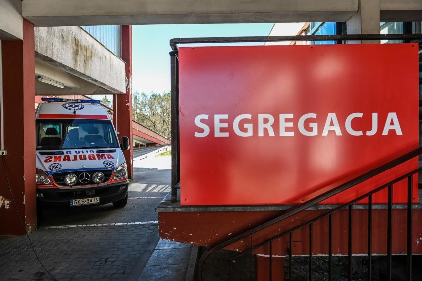 Lubuszanie stosują się do zasad bezpieczeństwa.