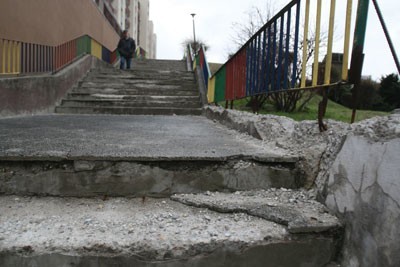 Schody na osiedlu mają być wyremontowane w tym roku