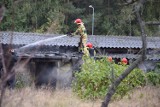 Groźny pożar na ulicy Pilskiej w Szczecinku. Szybka akcja strażaków [zdjęcia]