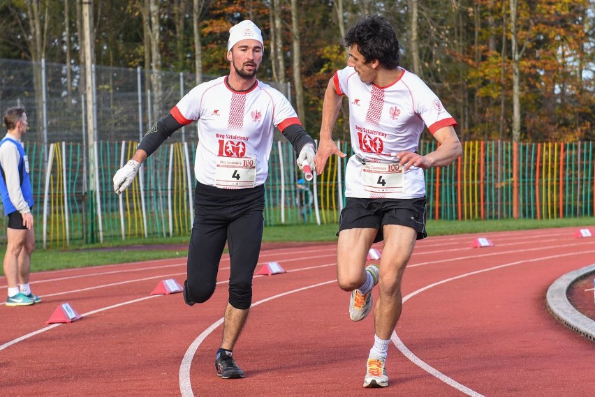 Zakopane. Pobiegli na 100 kilometrów na 100 lat niepodległości [ZDJĘCIA]