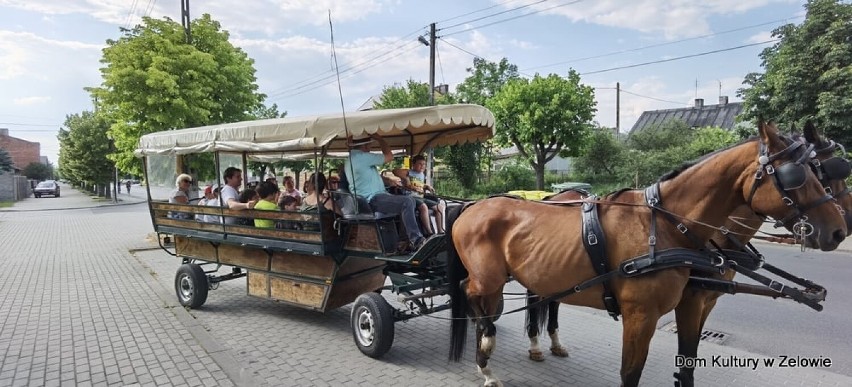 Tramwaj konny przejechał ulicami Zelowa