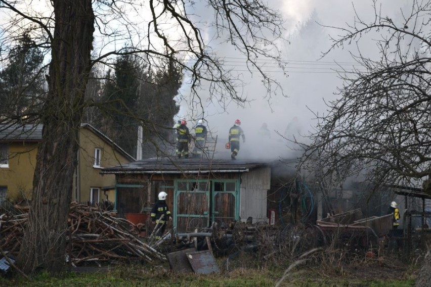 Pożar w Imielinie: Zapalił się budynek gospodarczy