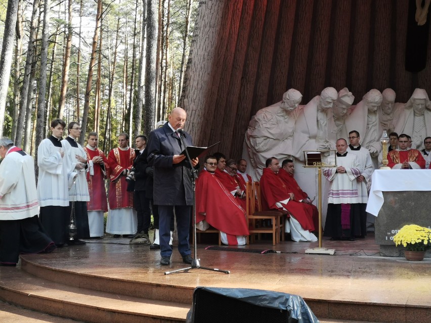 Uroczystości upamiętniające poległych w Lasach Piaśnickich w 80 rocznicę zbrodni [ZDJĘCIA]