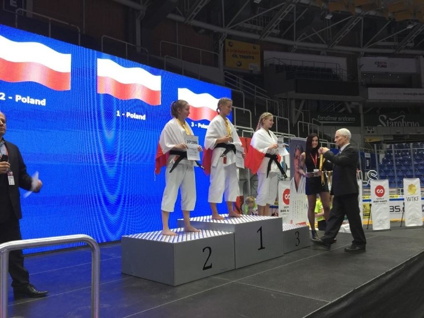 Julia Staniszewska podczas ceremonii medalowej mistrzostw...