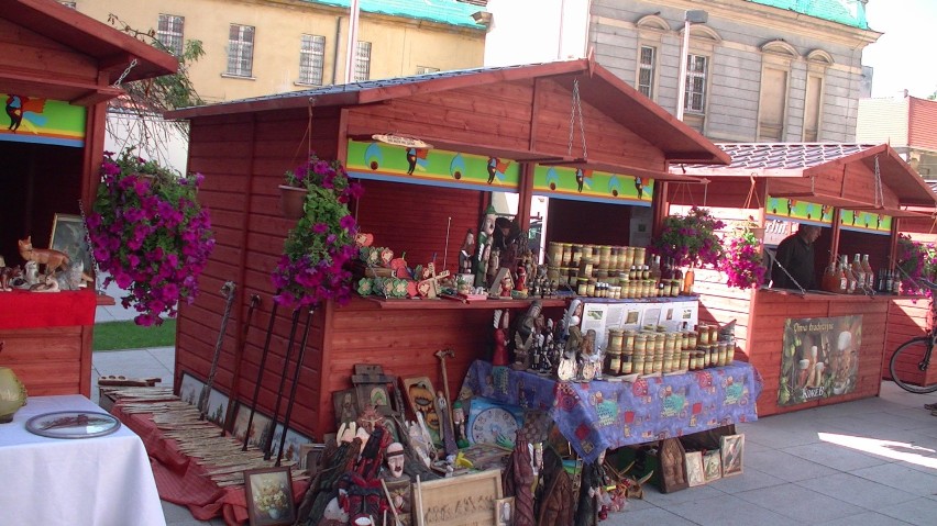 Przed Drukarnią po staropolsku zjesz i wypijesz [zdjęcia]