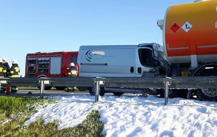 Wypadek na A2: Poparzone dzieci