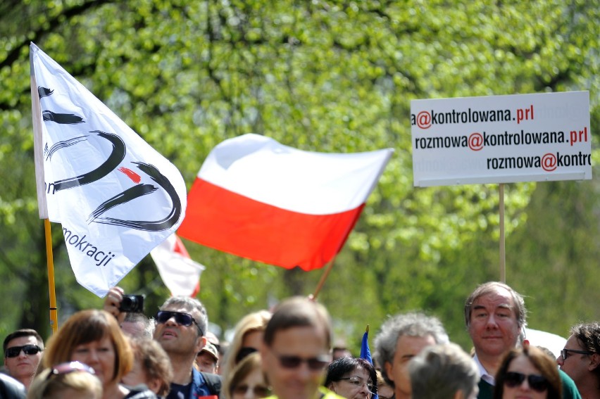 "Wszyscy dla wolności" Wielki marsz KOD-u w Warszawie