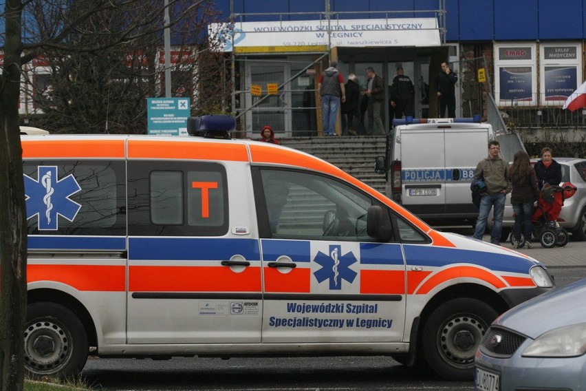 Alarm bombowy w legnickim szpitalu