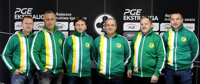 Sztab szkoleniowy Falubazu Zielona Góra (od lewej): Tomasz Szymankiewicz, Tomasz Walczak, Adam Skórnicki, Aleksander Janas, Andrzej Jarząbek, Krzysztof Jabłoński.
