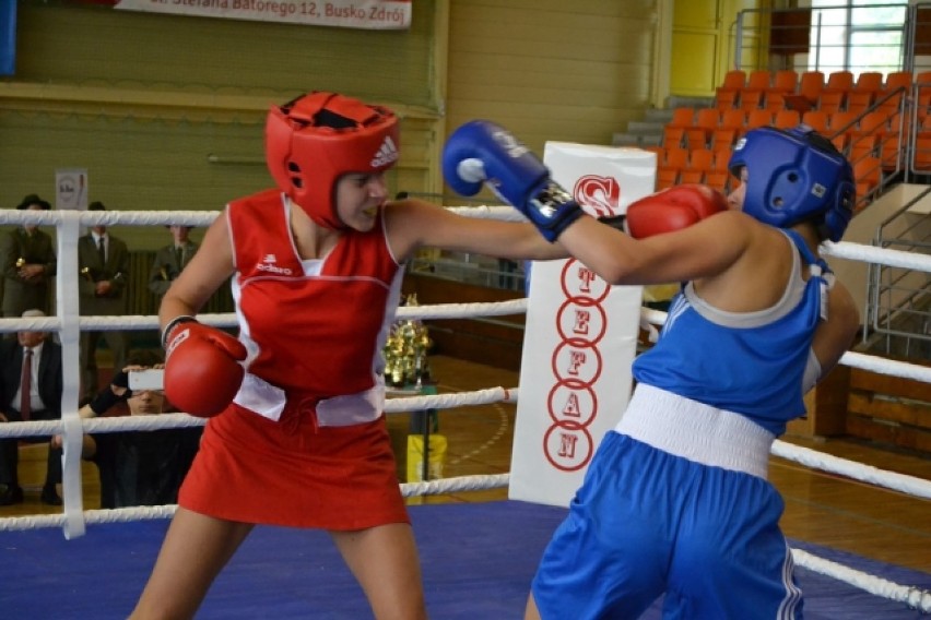 Fight Boxing DG: ringowe sukcesy zawodników dąbrowskiego klubu  