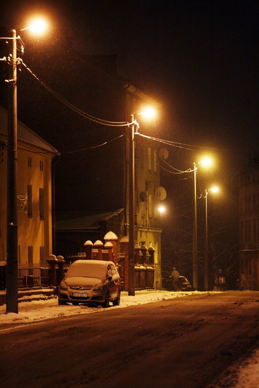 Tak wyglądali legniczanie i Legnica w grudniu 2009 roku, zobaczcie zdjęcia