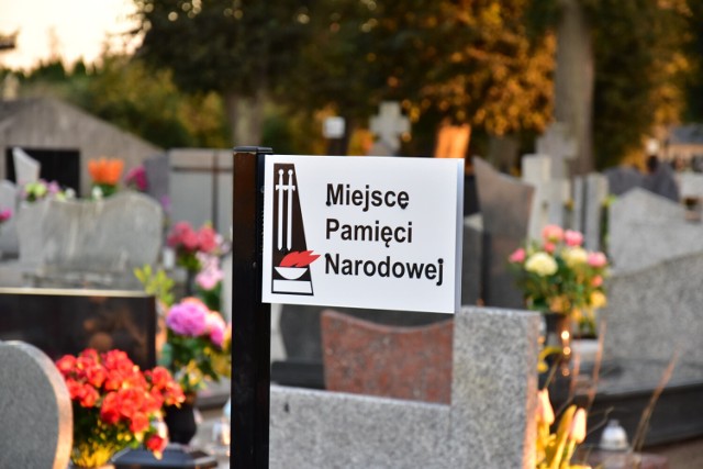 Groby Powstańców Wielkopolskich to miejsca pamięci narodowej. Znajdują się na cmentarzu w Gąsawie.