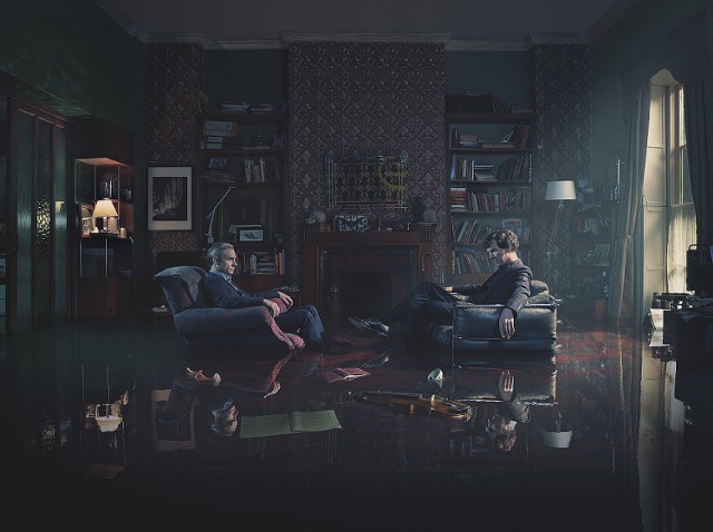 Premiera: styczeń 2017 r. (BBC Brit)

Najnowsza seria to trzy pełnometrażowe odcinki pełne zaskoczeń i nieprawdopodobnych zmian akcji, śmiechu, ale i łez. Tym razem, poza śledzeniem potyczek Sherlocka z jego największym wrogiem, będziemy towarzyszyć Watsonowi i Mary w przygotowaniach do podjęcia największego życiowego wyzwania – pojawienia się na świecie ich pierwszego dziecka. W pierwszym odcinku (autorstwa Marka Gatissa) Sherlock oczekuje kolejnego ruchu Moriarty’ego. Podczas gdy jedno szczególne dochodzenie wprowadza poruszenie w szeregach Scotland Yardu, Sherlock zdaje się zajmować mało istotnym elementem układanki. Czy zniszczenie kilku wizerunków premier Margaret Thatcher to robota zwykłego szaleńca czy zapowiedź poważnych w skutkach wydarzeń? Co wspólnego ma z tym Mary Watson?
W czwartym sezonie po raz kolejny zobaczymy: Benedicta Cumberbatcha (Sherlock Holmes), Martina Freemana (John Watson), Marka Gatissa (Mycroft Holmes), Ruperta Gravesa (inspektor Lestrade), Unę Stubbs (Pani Hudson), Amandę Abbington (Mary Watson) oraz Louise Brealey (Molly Hooper).

Więcej premier znajdziesz na stronie Telemagazyn.pl