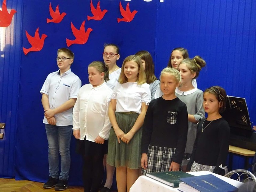 Szkoła Podstawowa SPSK w Kadłubie świętowała 20-lecie[FOTO]