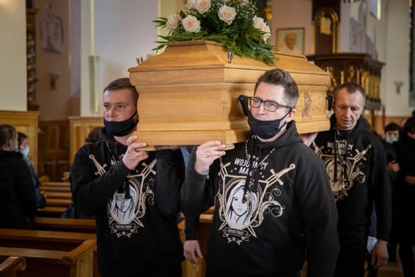 Wojownicy Maryi z Przemyśla pożegnali swojego przyjaciela Wojtka, który przegrał walkę z nowotworem [ZDJĘCIA]