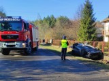 Wypadek w Wojciechowie (gmina Przedbórz). Zderzenie ciężarówki i bmw