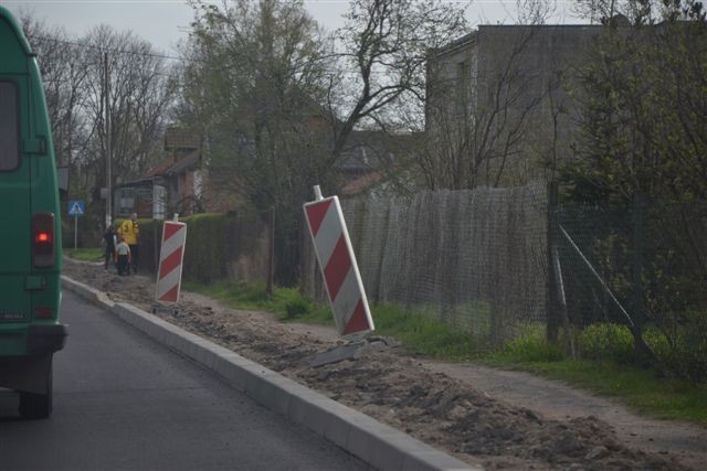 Droga nr 55 w Dębinie. Roboty drogowe - są drobne utrudnienia dla kierowców