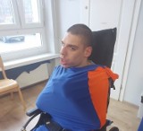 Niepełnosprawny uczeń z Poznania związany w szkole. Nauczyciele odpowiadają na falę hejtu. "To przerażające i szokujące"