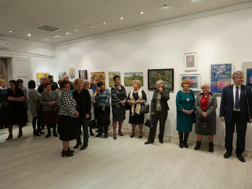 Wystawa malarstwa Teresy Kiernozek w żnińskim muzeum [zdjęcia] 